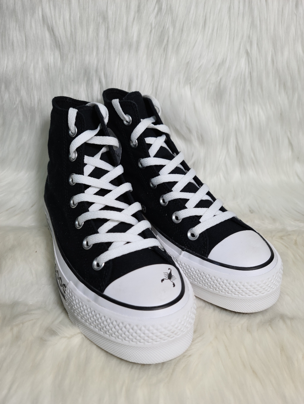 Converse Chuck Taylor All Star High Top Black  Women 7 / Unisex 5 NEW